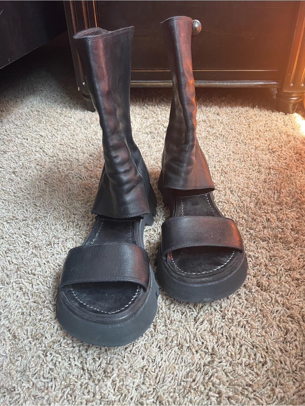 VIBRAM Black Leather Open-Toe Zip-Back Women’s Sandal Boots